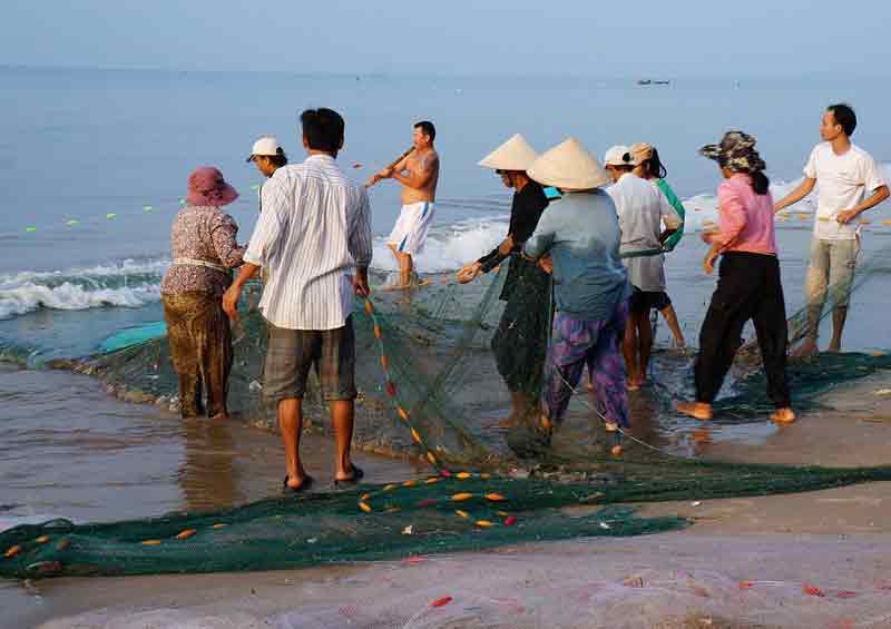 Mata Pencaharian Penduduk Daerah Pantai